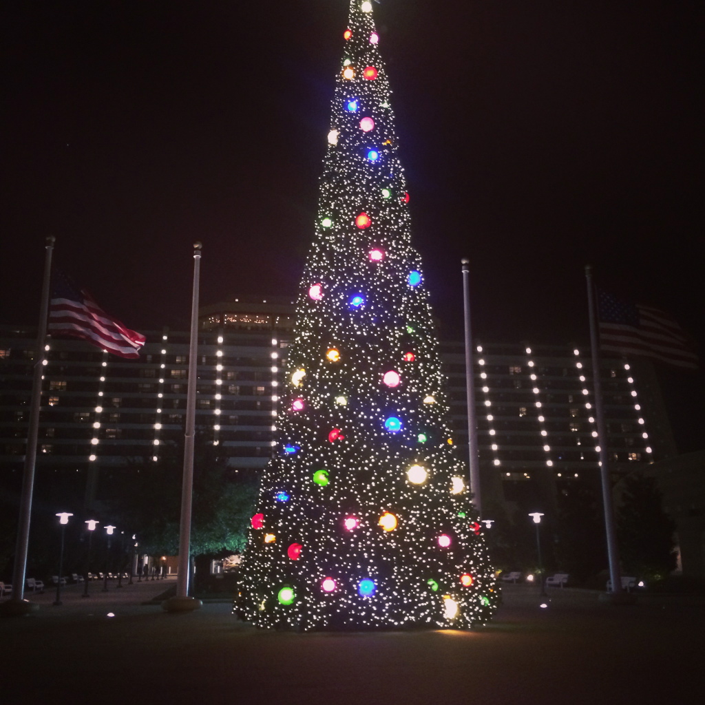 Disney Springs Christmas Tree Stroll 2025 (With Pro Tips + Why I Recommend Each Tree) – HAA Disney: Top&nbsp;10