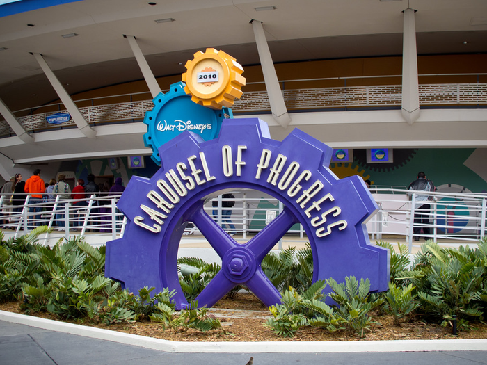 It’s Okay to Change: A Leadership Lesson from Disney’s Carousel of Progress